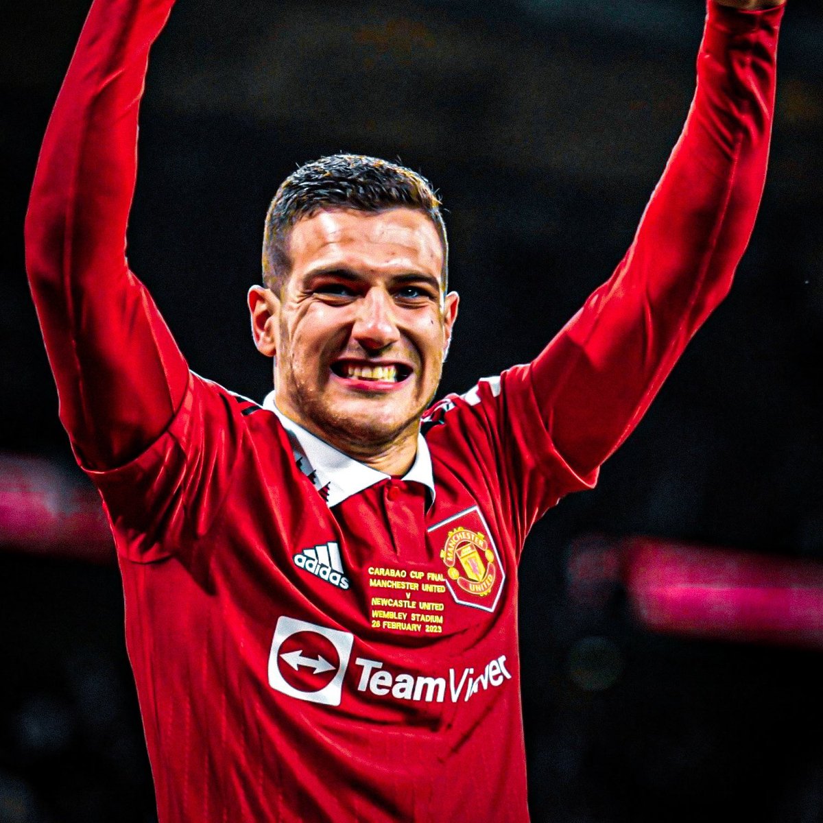 Stretford End tweet media
