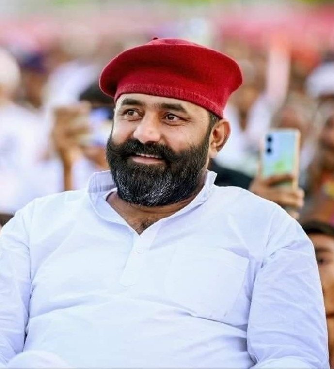 UGC नियमों के खिलाफ़ करणी सेना और सवर्ण आर्मी इन दोनों संगठनों ने ज़मीनी स्तर पर मज़बूती से कार्य किया है 

इन संगठनों ने सड़कों पर उतरकर सवर्णों की आवाज़ बुलंद की है। इनका योगदान महत्वपूर्ण है। दोनों संगठनों का हृदय से धन्यवाद और आभार व्यक्त किया जाना चाहिए।
