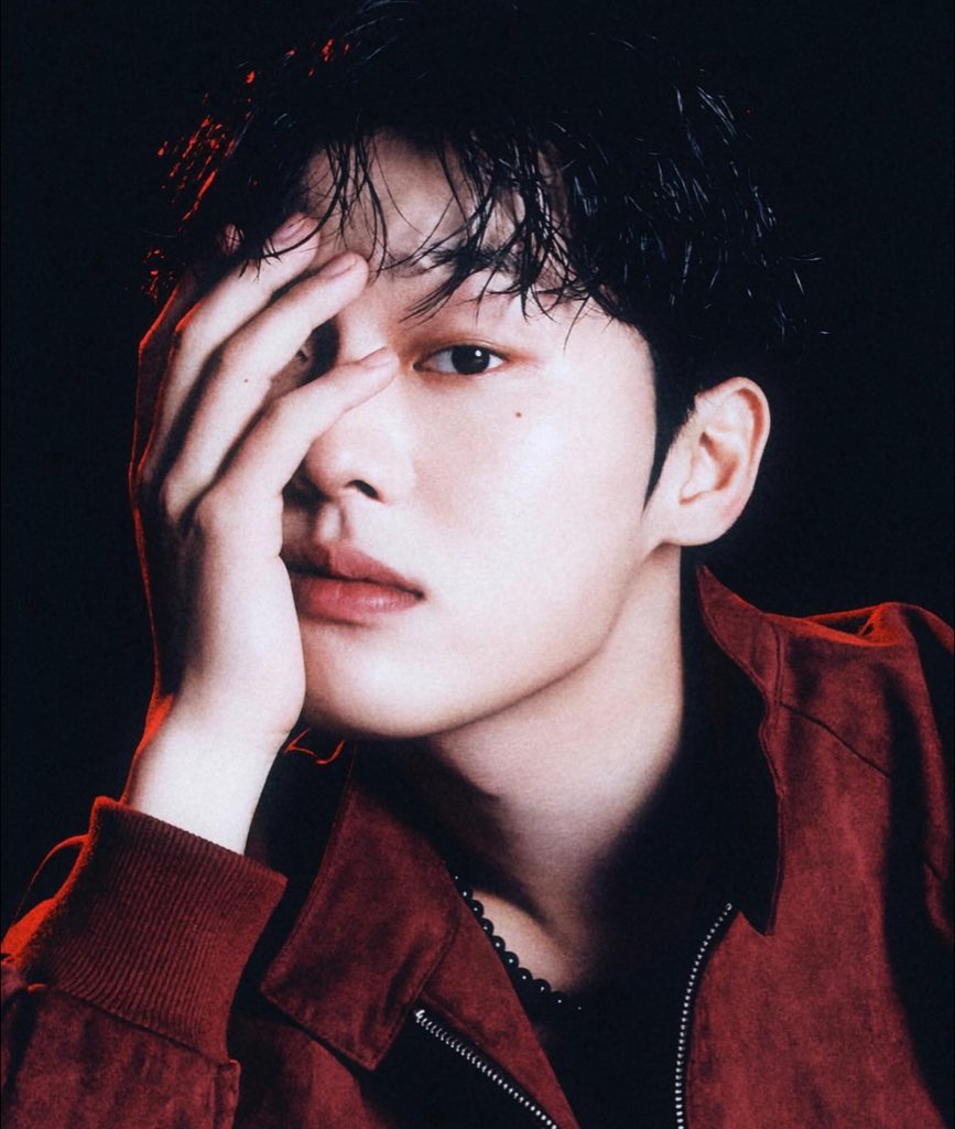 PopBase's tweet image. Happy 24th birthday to the talented Choi Hyunwook.