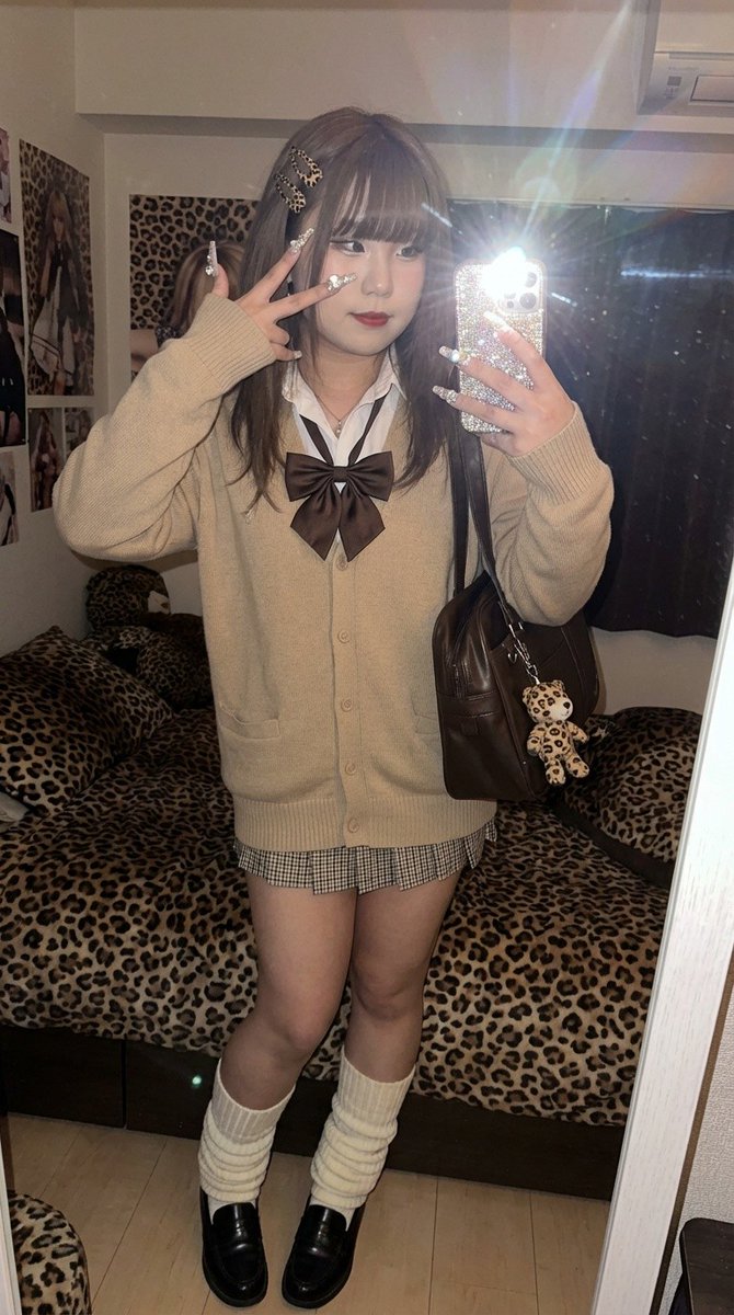 낼 제이에서 같이 놀 시디분있나요?
(7시에서 10시요)