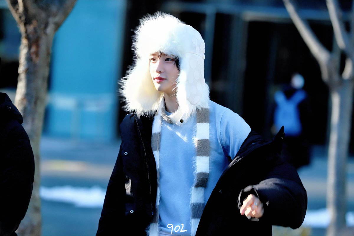 260129 엠카 미팬

#POW #파우 
#HYUNBIN #구현빈