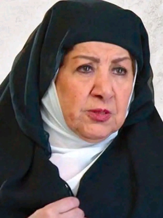 العثور على الفنانة السورية هدى الشعراوي مقتولة بظروف غامضة داخل منزلها في دمشق 
الله يرحمك يا ام ذكي