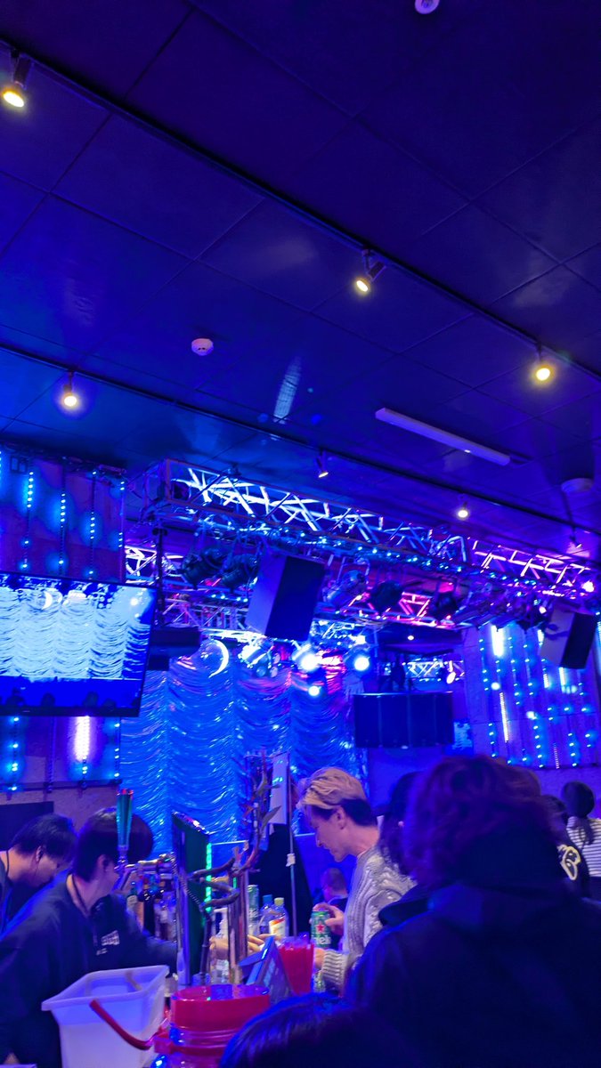 赤羽レイニーに来ました。
ほとんど知ってる演出ばかり。

久しぶりだな、こうゆう感じ✨️