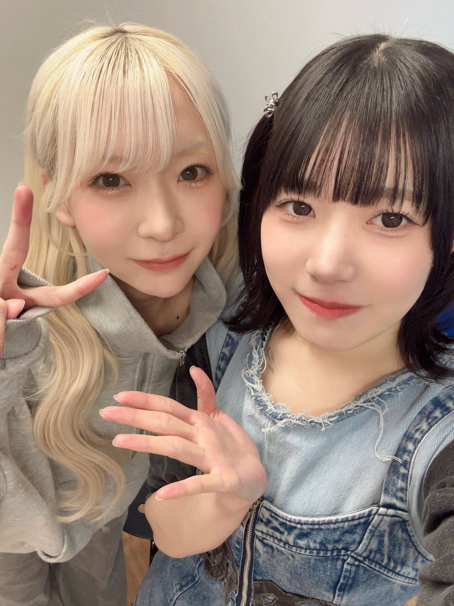 桜木穂乃花さん𓂂𓏸
一緒にお写真撮っていただきました！
ずっと気になる存在でお話出来て嬉しかったし、すごく優しかった(т-т)