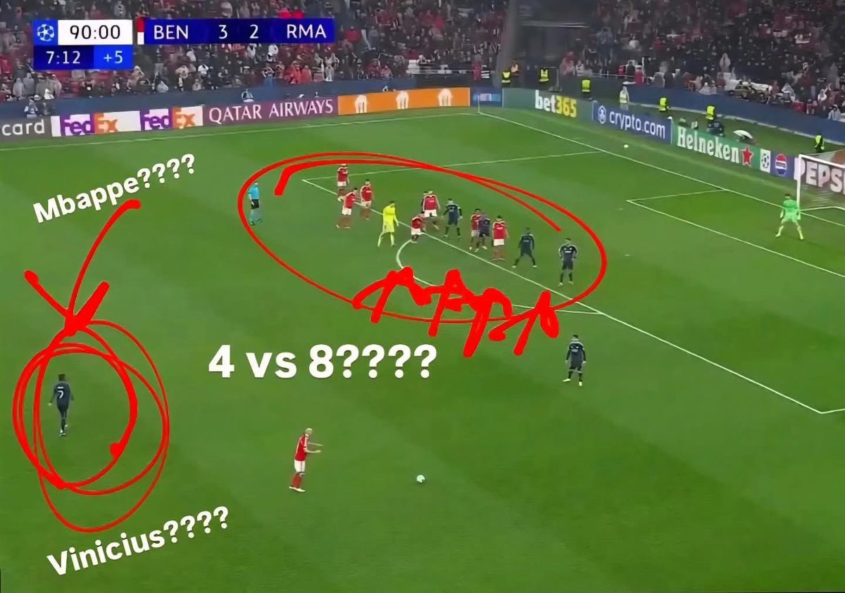 Joshua__Ubeku's tweet image. Arbeloa Ball! 🙌