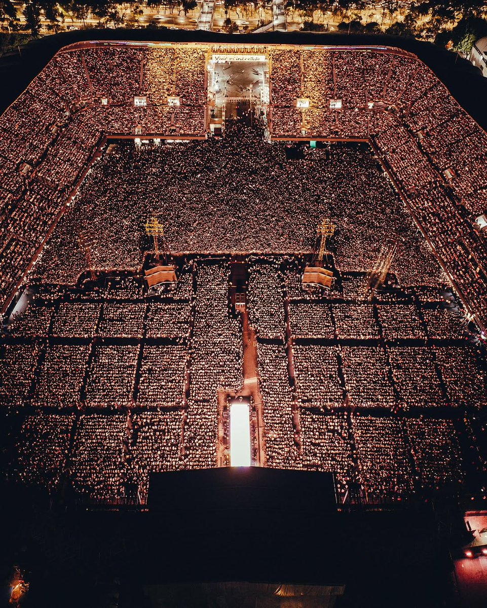 A série de shows de Shakira é agora a 5° turnê feminina em arrecadação de todos os tempos.

#1 The Eras Tour - Taylor Swift $2,07B
#2 Sumer Carnaval - Pink $584,7M
#3 Renaissance World Tour - Beyoncé $579,8M
#4 "I am Glória Tour" - G.E.M $424M
#5 "LMYNL Tour" - Shakira $421,6M