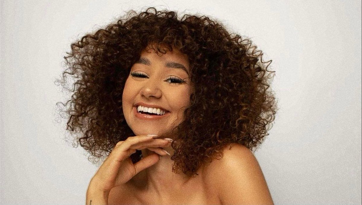 🔴 INSOLITE | Le Parisien fait le portrait de Marcus, qui va faire ses premiers pas dans Danse avec les Stars. 🕺

Génération du vide, son fait d'arme est d'être le "meilleur ami de Léna Situation", autre influenceuse au talent indéterminé, glorifiée par les collégiennes.