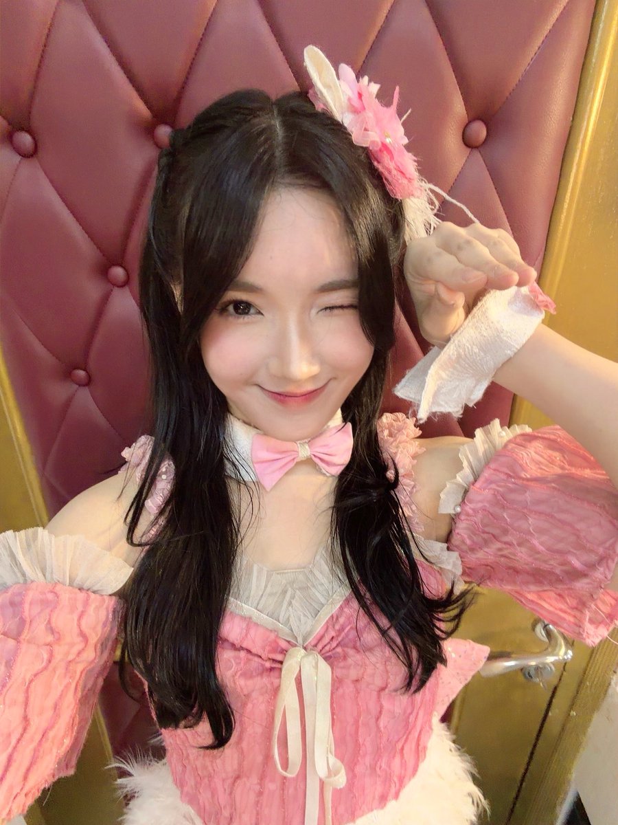 Delynn_JKT48's tweet photo. terimakasii banyakkk untuk ramune hari iniii 💗✨🪩 https://t.co/4qockw7ryB