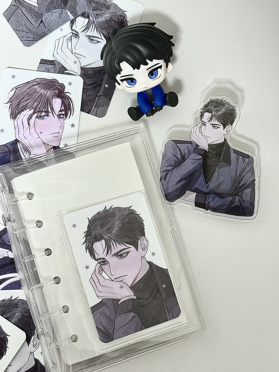 Rt 해주신 한 분께 재관이 아크릴 집게 + 최 &amp; 류 포카를 보내드립니다 …😍