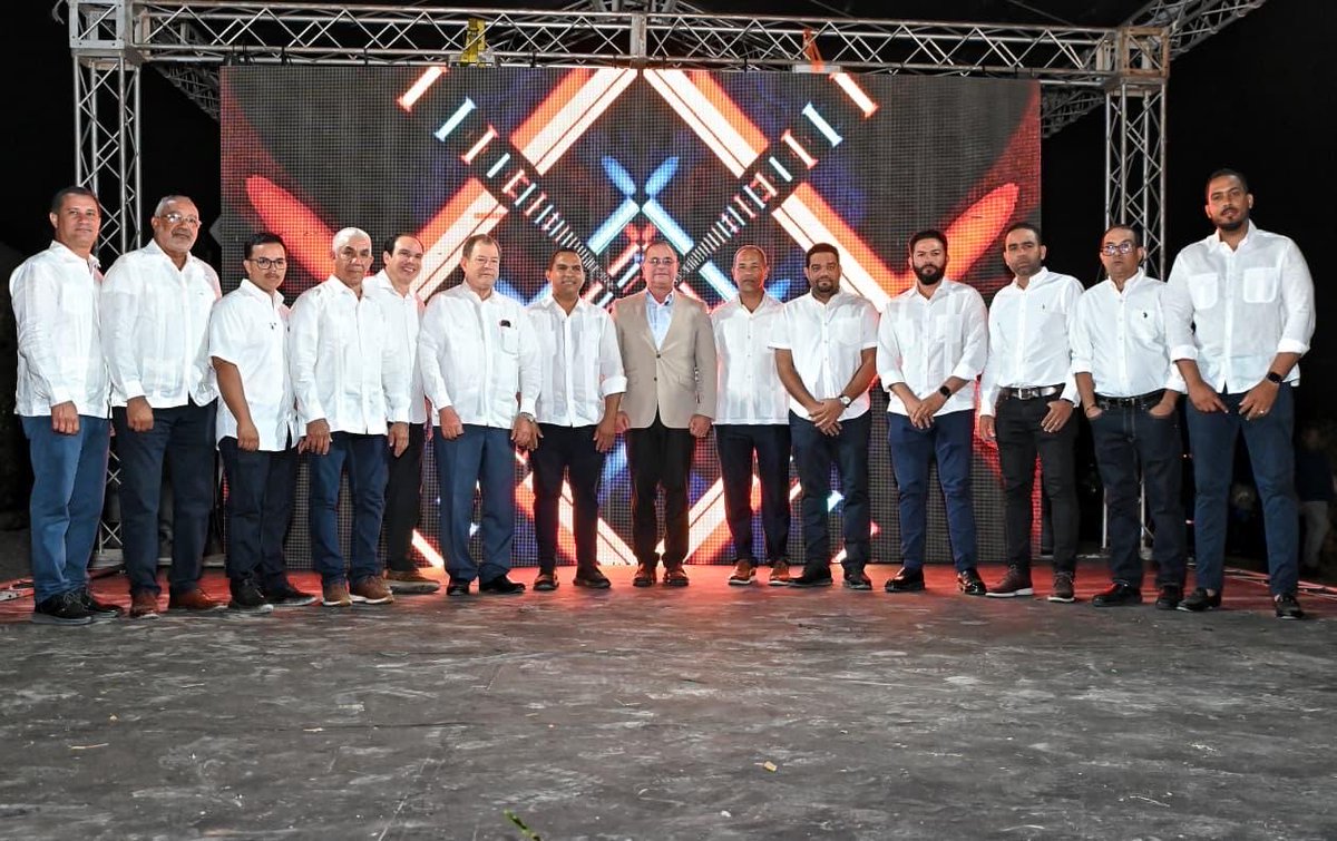 En el marco de Expo Montaña 2026, anunciamos la disposición de personal técnico para apoyar directamente a los ganaderos de la Línea Noroeste. Esta región produce cerca del 50 % de la leche del país y seguimos trabajando junto a ellos por la seguridad alimentaria. 🐄🥛🇩🇴