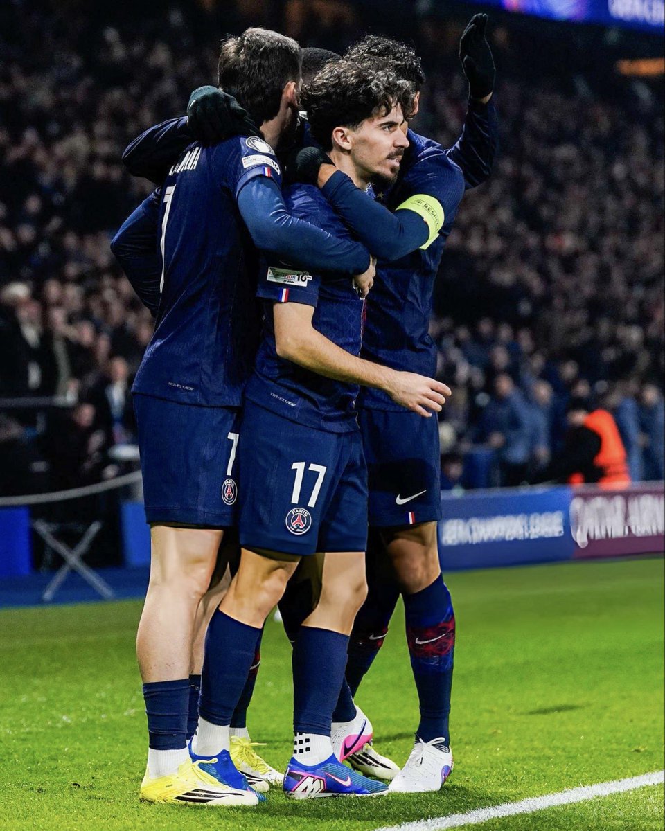 Tous ensemble, comme toujours ❤️💙