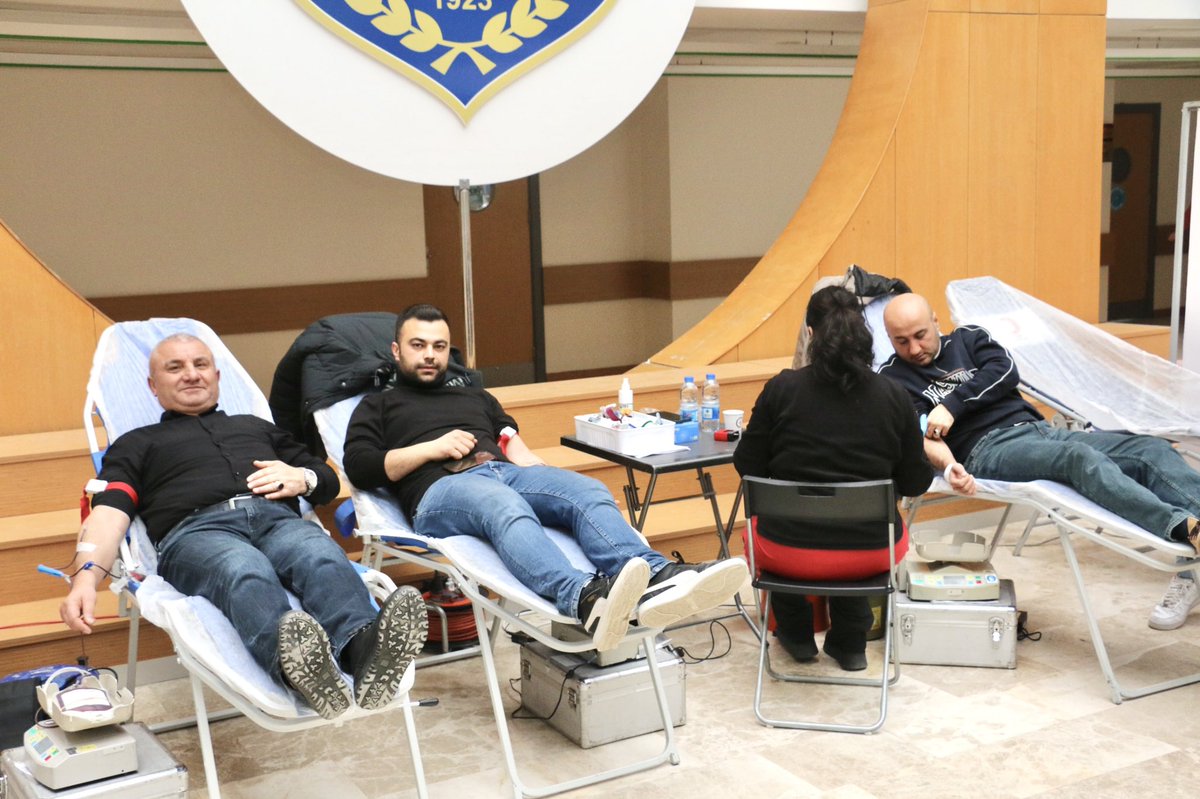 cikpem's tweet photo. Eğitim Merkezimi Müdürlüğümüzde, hizmet içi eğitim gören personelimize ve kurum personelimize yönelik olarak Kızılay tarafından kan bağışı etkinliği düzenlenmiştir. https://t.co/P5ckbrppgL