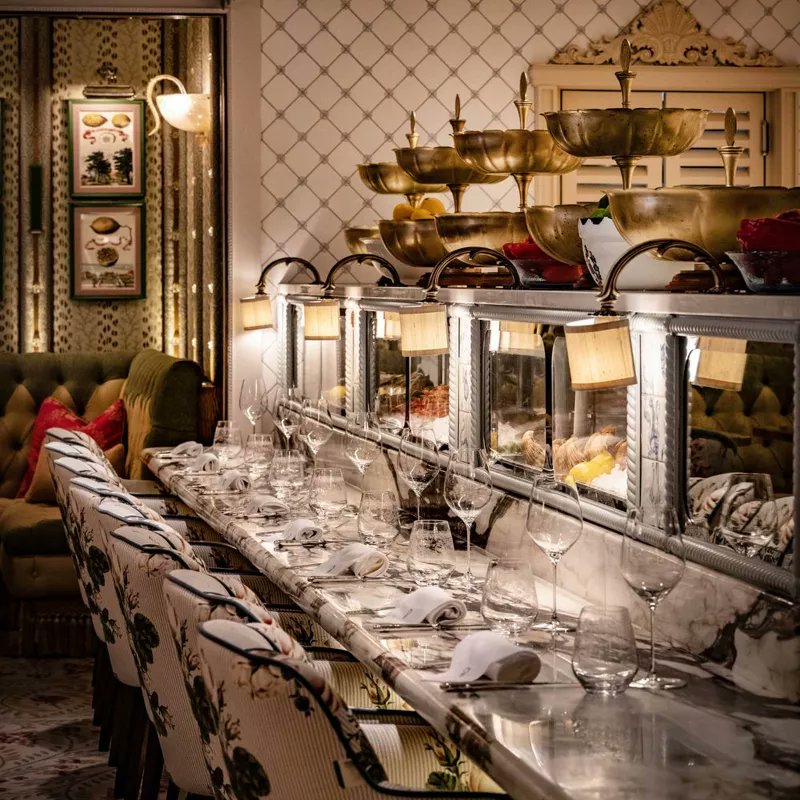 MichelinGuideUK's tweet image. Princess Cake at Lilibet’s - a dessert fit for the late Queen Elizabeth II herself 

#London #Mayfair

New: guide.michelin.com/gb/en/greater-…