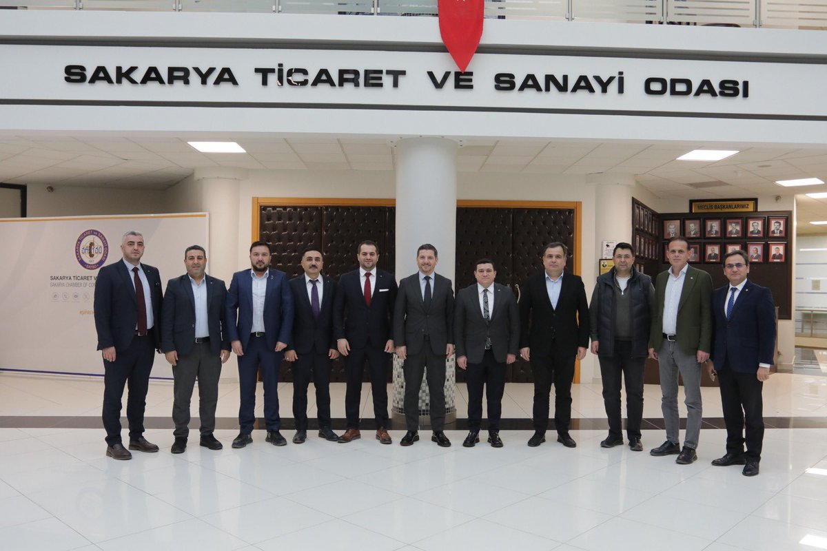NecmettinKirik's tweet photo. Eskişehir Ticaret Odası 19. Meslek Komitesi (Telekomünikasyon ve Bilişim) üyelerini Sakarya Ticaret ve Sanayi Odamızda misafir ettik. Bilişim ve Telekomünikasyon sektöründe faaliyet gösteren meslektaşlarımıza fayda sağlayacak çalışmalar hakkında fikir alış verişinde bulunduk. 

Faydalı geçen toplantımıza katılım sağlayan Eskişehir Ticaret Odası 19. Meslek Komitesi (Telekomünikasyon ve Bilişim) üyesi kıymetli dostlarımıza, nazik ziyaretleri ve değerli sohbetleri için teşekkür ederiz.

#satso #bilişim #telekomünikasyon #sakarya #eskişehir