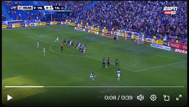 Miren cómo se paró Guido Herrera en este tiro libre... Talleres tiene un arquero amateur! Pero hay estúpidos como <a href="/RamiroQuiroga78/">RAMI ®</a> y varios más que lo defienden... Rick se mueve para cubrir al delantero. La pelota va mansita y débil al medio del arco. Sin palabras...