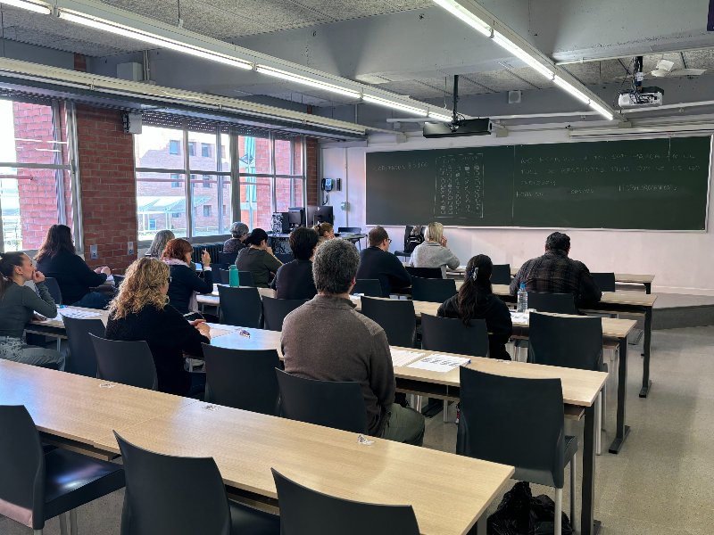 🗣 Més de 1.300 places de funcionari. Més de 1.300 oportunitats de treballar pel bé comú.

✍🏼 Aviat obrirem una nova convocatòria d’oposicions. 

🏢 La majoria corresponen als cossos d’administració, però també se n’ofereixen per a d'altres perfils.

gen.cat/4t18Zmd