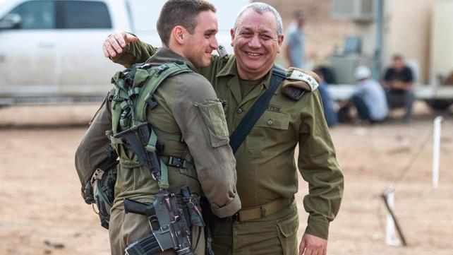 <a href="/itamarbengvir/">איתמר בן גביר</a> הוא יתבייש? 
בגללך הבן שלו מת. 
עבריין משתמט.