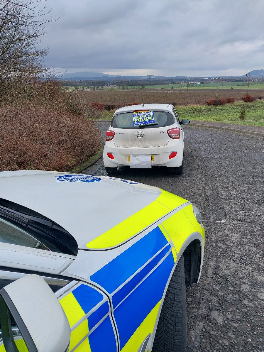 PSOSEastLothian's tweet photo. A 25-year-old driver was stopped just off the A1 at Wallyford for no insurance. We’re also reporting the owner for "cause and permit" for allowing this vehicle to be driven without insurance.

Always double-check your paperwork before you hit the road! 

#OpDriveInsured https://t.co/1aocZlYMWX