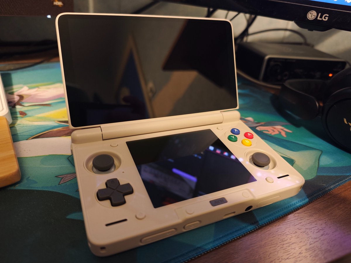 Luma-nati tweet media