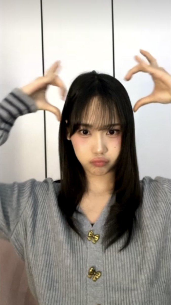 Out of Context Lana tweet media