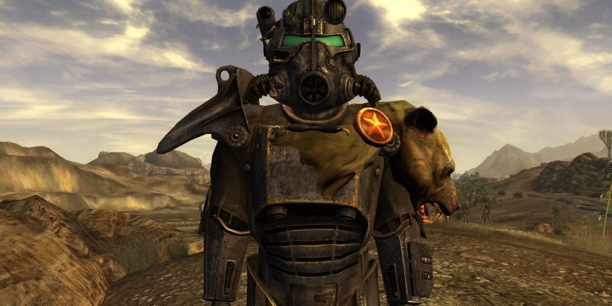 AcornSwitch's tweet photo. @AmericanRanger4 Fake fans never played lonesome road which explicitly has a set of fully working NCR power armour that's faction branded lmao, they had more than just the ones with the stripped out frames. https://t.co/mwgMwYJN3N