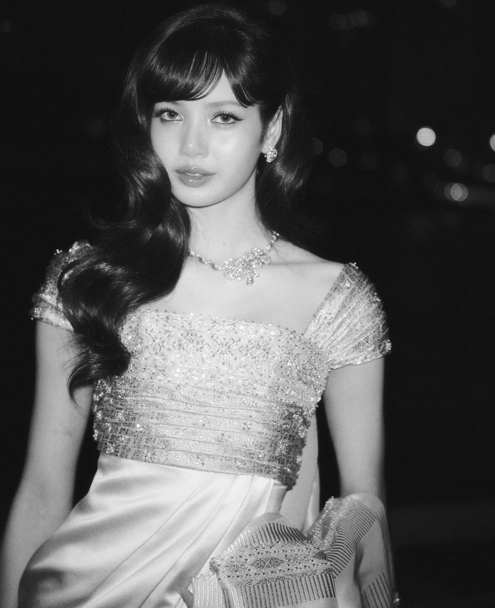 LaliceUpdates's tweet image. #LISA IG update:

“Unforgettable night at Wat Arun with #AmazingThailandxLISA” 

🔗 instagram.com/p/DUGPNemD7kl/… 

@wearelloud @AmazingThailand

LISA AMAZING AMBASSADOR
#AmazingThailandxLISA
#AmazingThailandExclusiveNight
#FeelAllTheFeelings