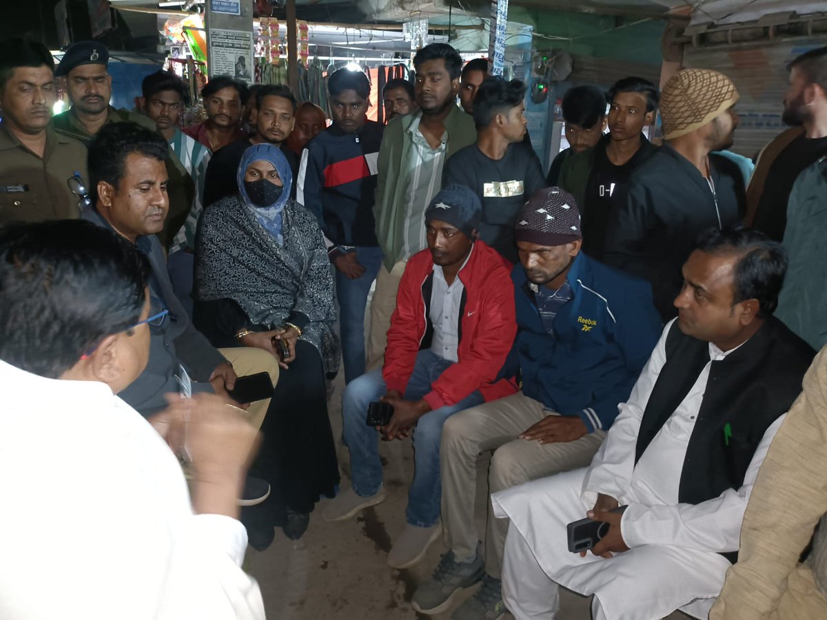 Met mob lynching victim Mr Murshid from Supaul with  MLAs Sarwar bhai &amp; Murshid sb also spoke to <a href="/dm_supaul/">जिला प्रशासन सुपौल</a>  provide adequate financial compensation with medical support to victim immediately. Inshallah <a href="/aimim_national/">AIMIM</a> will raise the issue in Assembly. Regards <a href="/asadowaisi/">Asaduddin Owaisi</a> sb