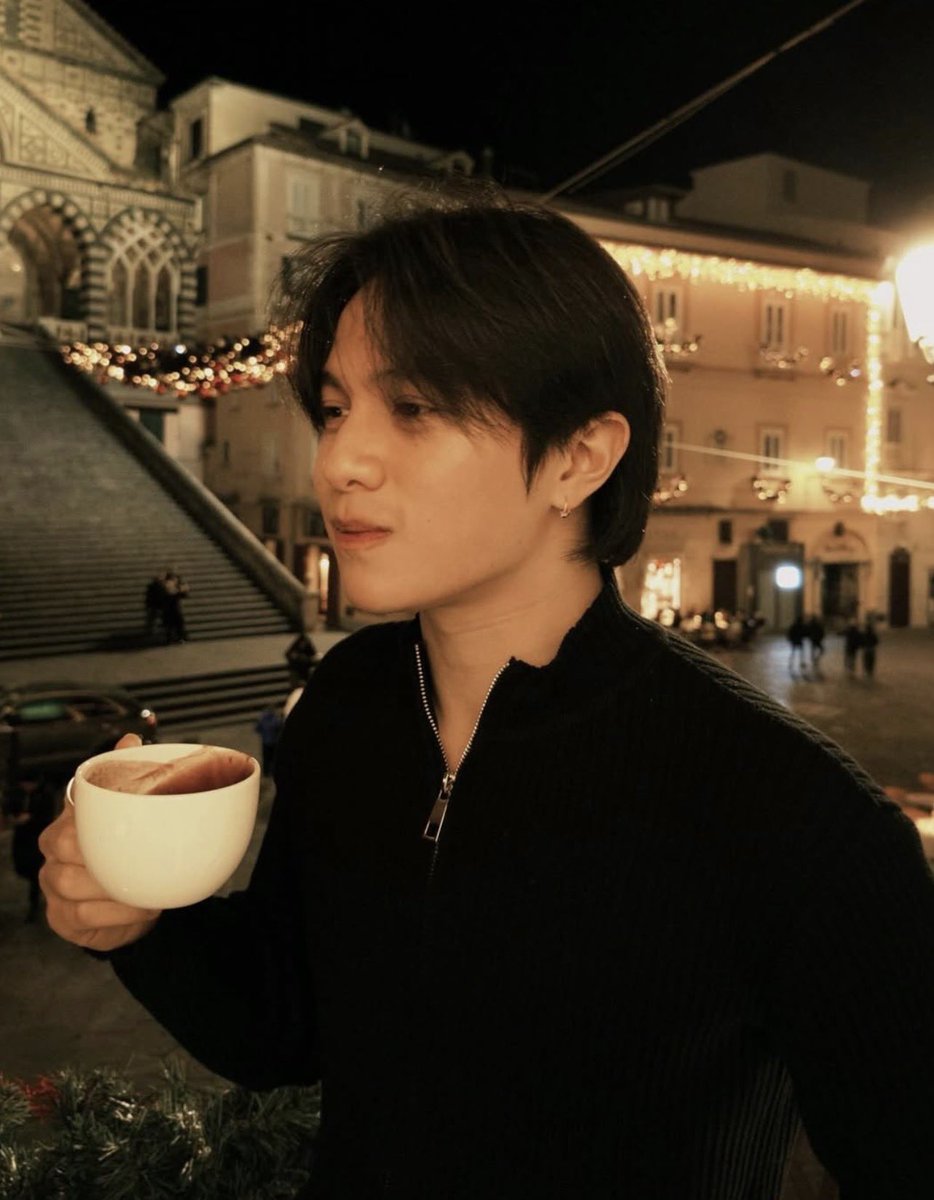 วิลเลี่ยมในอิตาลี่โครตหล่อจริงๆอ่ะออร่าพี่หรั่งมากㅠㅠㅠㅠㅠ

 #williamjkp