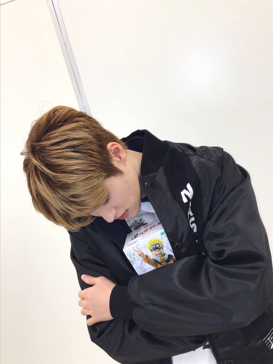 2so52's tweet photo. 나 선정. 선물줄맛나는남성 1위
선물받고 품에 꼬옥 안고잇고
눈코입 풀개방에
막 아쟈쟝 이런 애교까지 부리면
선물맨날주고싶어서우뜩해 ㅜ^ㅜ ♡ https://t.co/T9LS9fgqzV