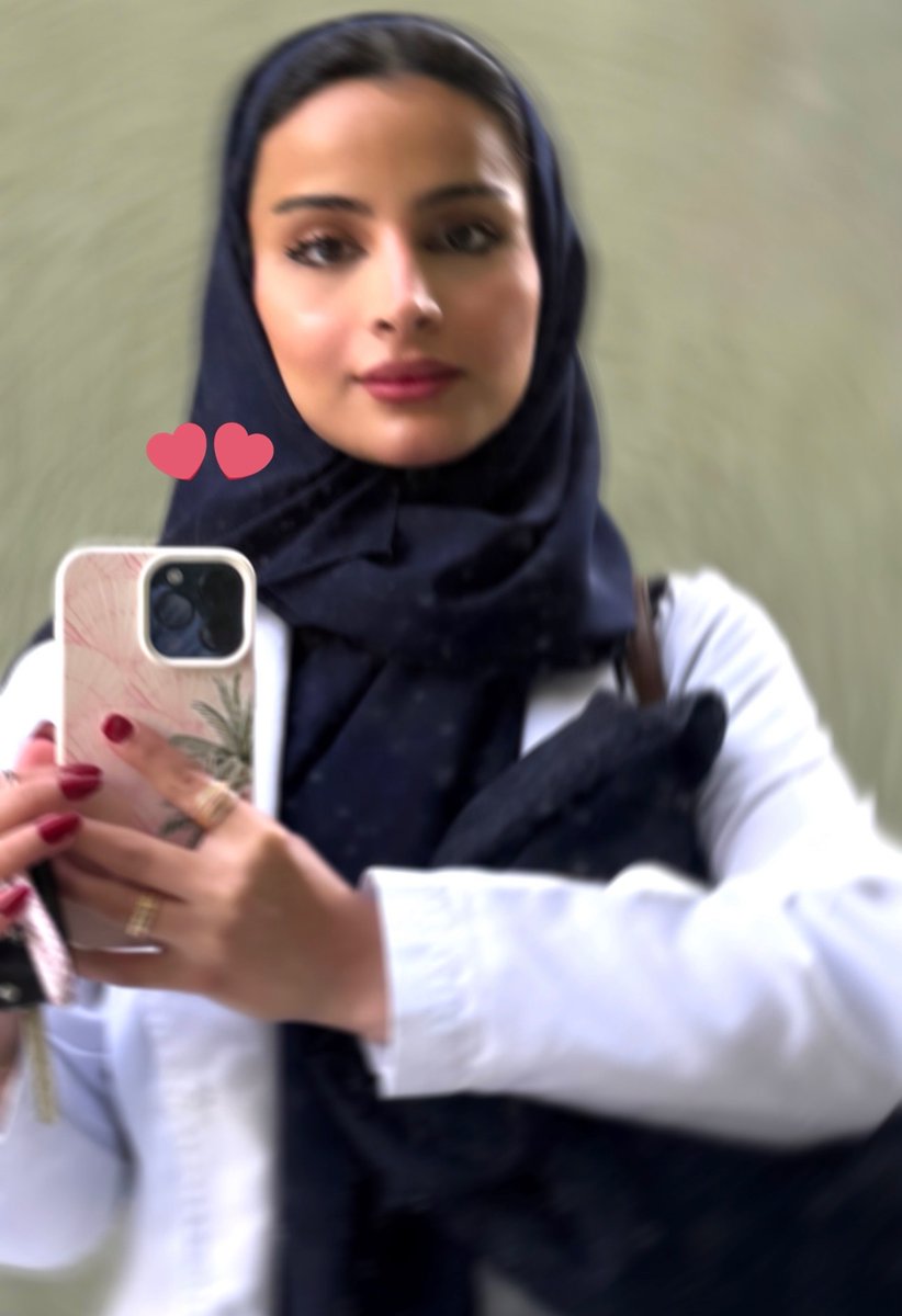 Sara tweet media