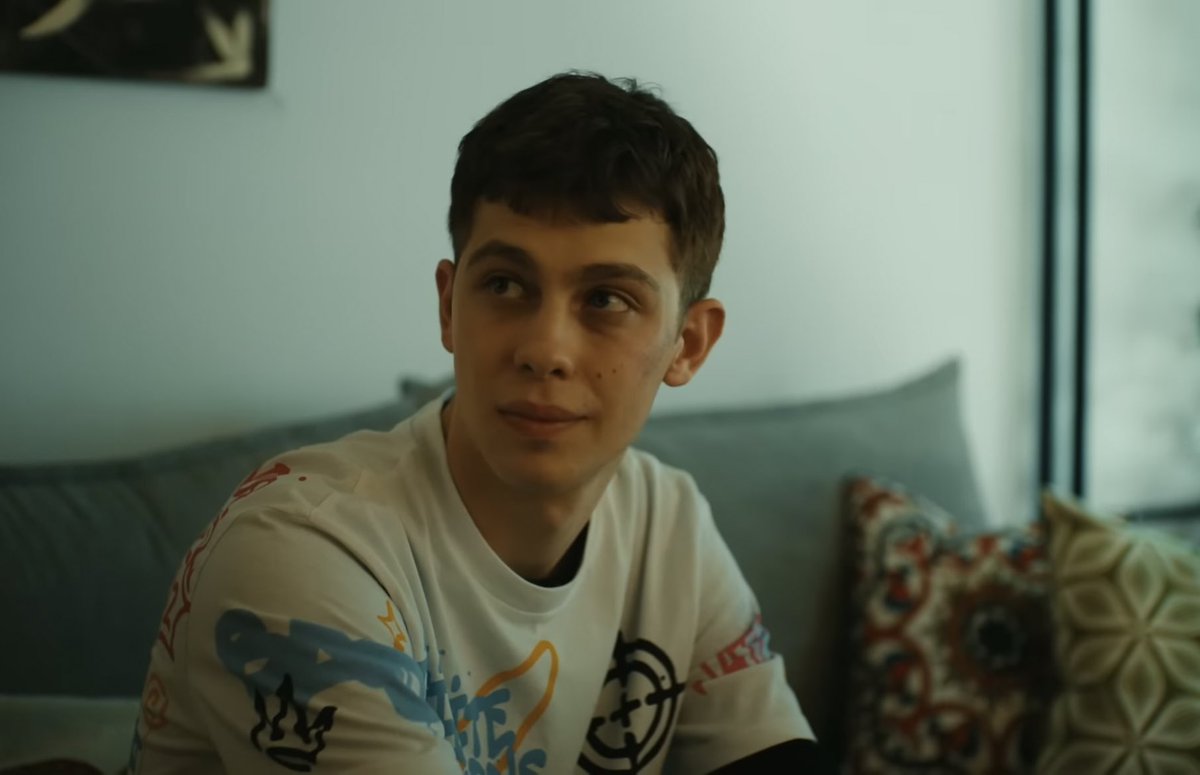 free my son from the shackles of heterosexuality 🙏🏼 #sramhr