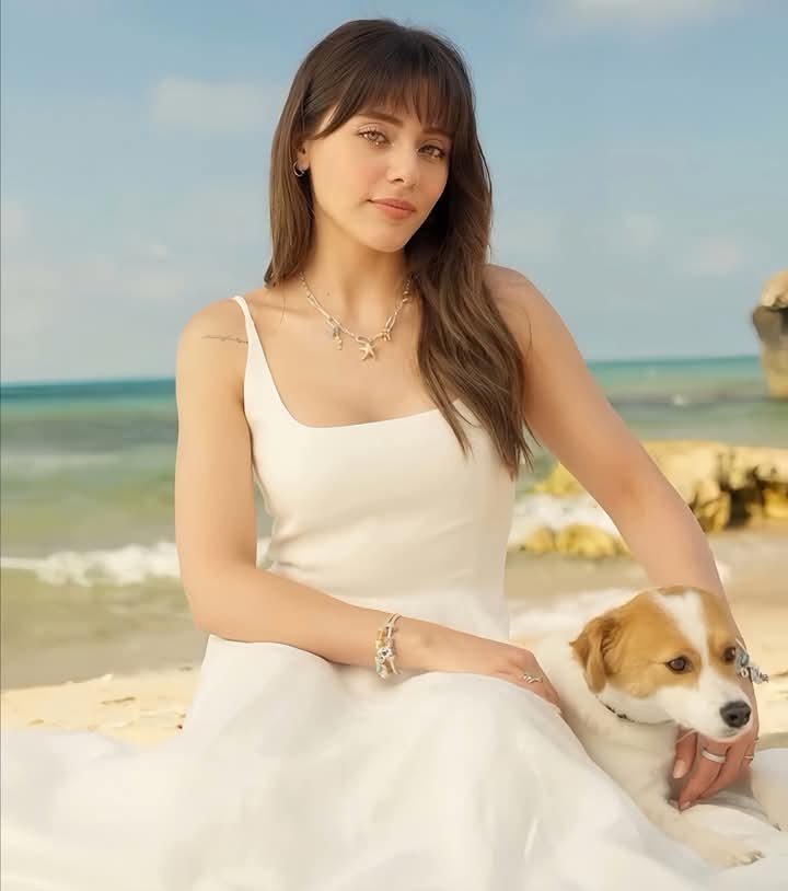 <a href="/MarieClaireTR/">Marie Claire Türkiye</a> zümrüt yeşili gözlü bir güzellik 

#SılaTürkoğlu  SılaTürkoğlu