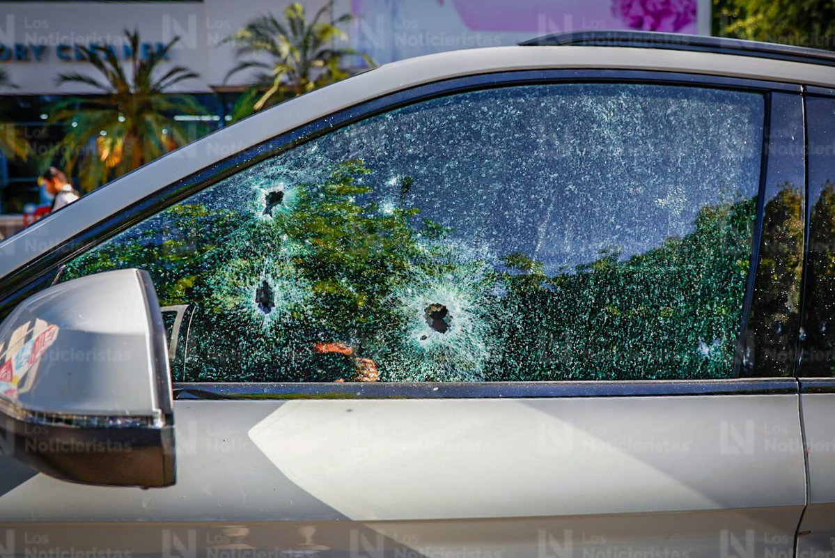 AlanAdameMX's tweet image. 🔴|| Esto le pasó a diputados que han criticado al gobernador morenista de Sinaloa, @rochamoya_ 

⚠️ Los 2 están graves en el hospital

👉🏼Esto es la 4T