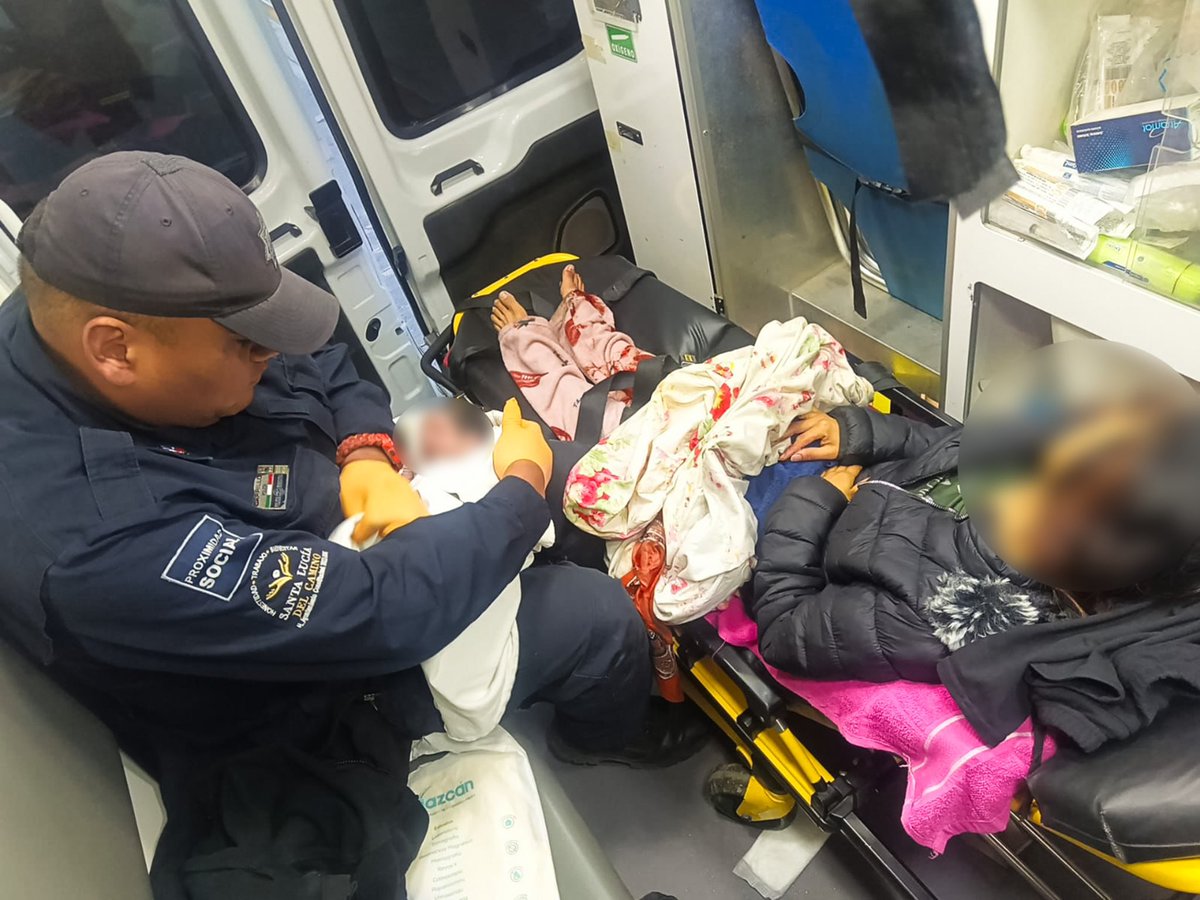 ¡Buenos días Santa Lucía del Camino!

El día de ayer, nuestros paramédicos de la Policía Municipal atendieron a una mujer que trajo al mundo a un niño en la colonia Calicanto, los cuales fueron trasladados en código verde a la clínica municipal para una atención inmediata y