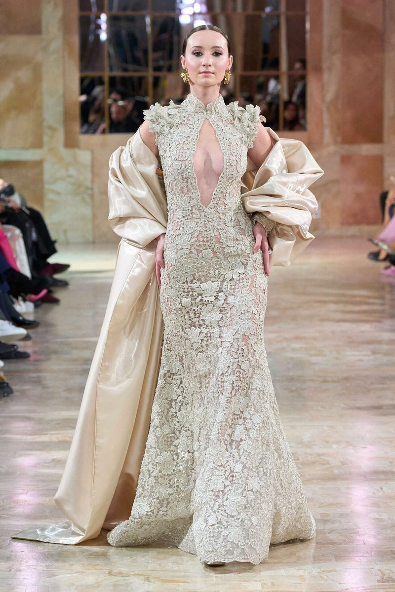 kendam_com's tweet photo. Robert Abi Nader Spring Summer 2026 Haute Couture collection fashion show at Paris Couture Week SS26 (January 28, 2026) https://t.co/L45sDcuobW

#RobertAbiNader #Hautecouture #SS26HC #Runway #CoutureWeek #Paris #FashionWeek #Kendam https://t.co/tsIQACp4yG