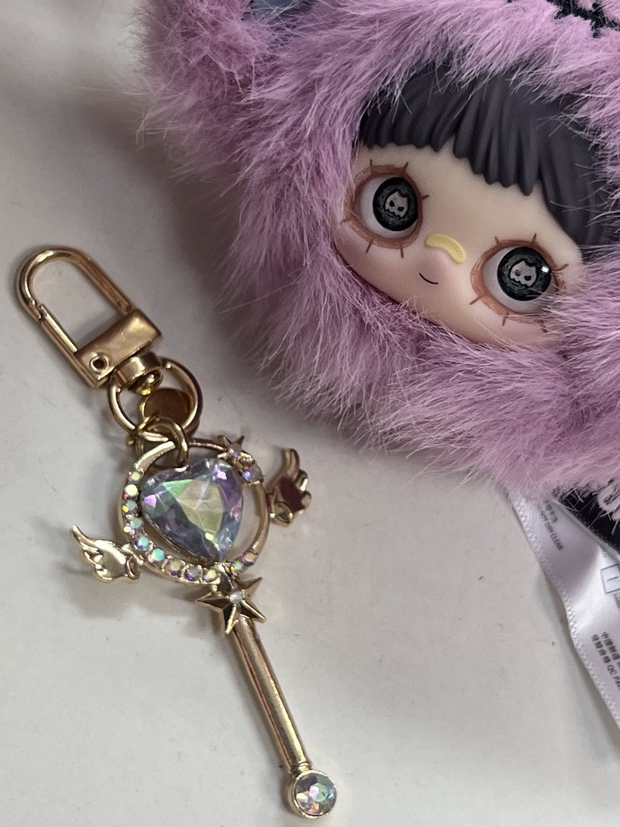 下校しました！！
会いに来てくれてありがとう！
最初から最後まで楽しかったです！

明日は18~22時！
明後日絶対寝坊できない早起きの日なので少し早く帰ります🙇‍♂️