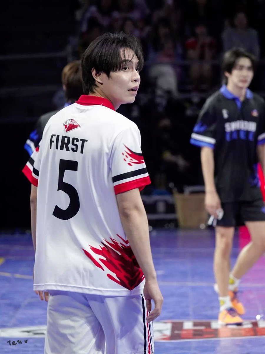 fktmilkyway's tweet image. A MAN.

#firstkanaphan