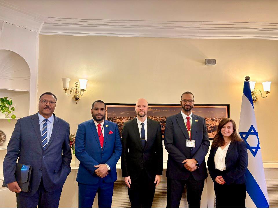 A day of joint celebration  and a sharing joy  cropped up here in London.

The  Somaliland Representative in UK paid a courtesy visit to the Embassy of the State of Israel   Where they were warmly welcomed , discussed their latest excited developments and the bright futures ahead