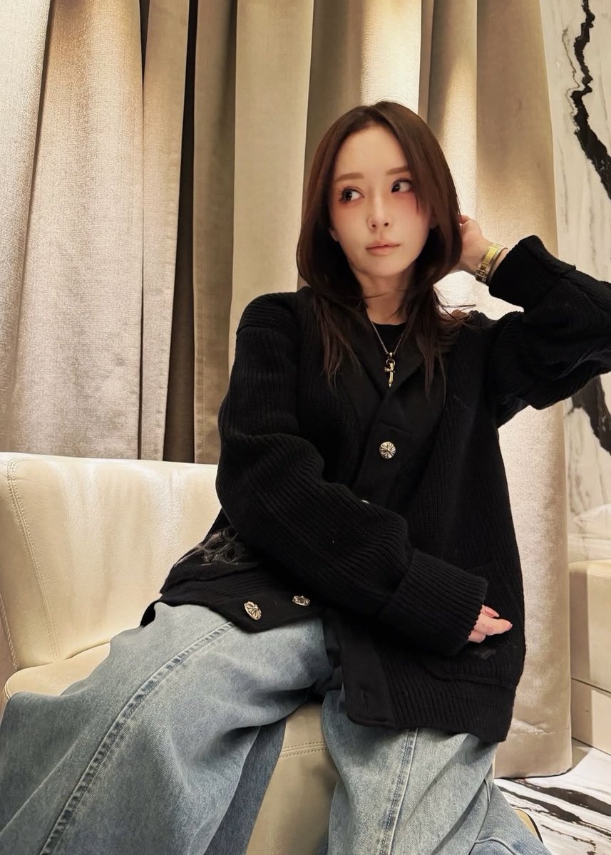 Gaga Daily tweet media