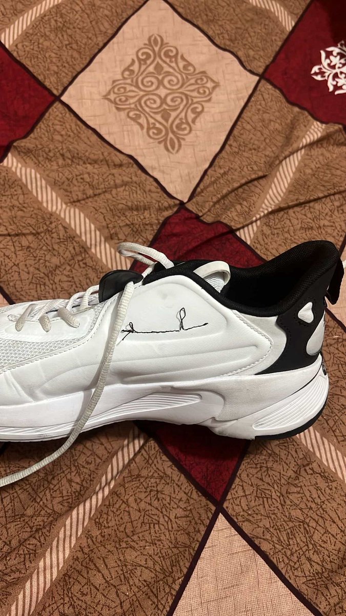 vinayak gurav tweet media