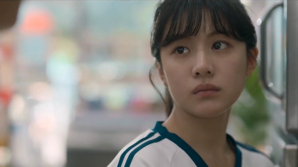 ไม่มีใคร : 

ฉ้น : คิดถึงยุนจองยุคที่คิ้วยังสีเข้มอยู่ 🥲💕