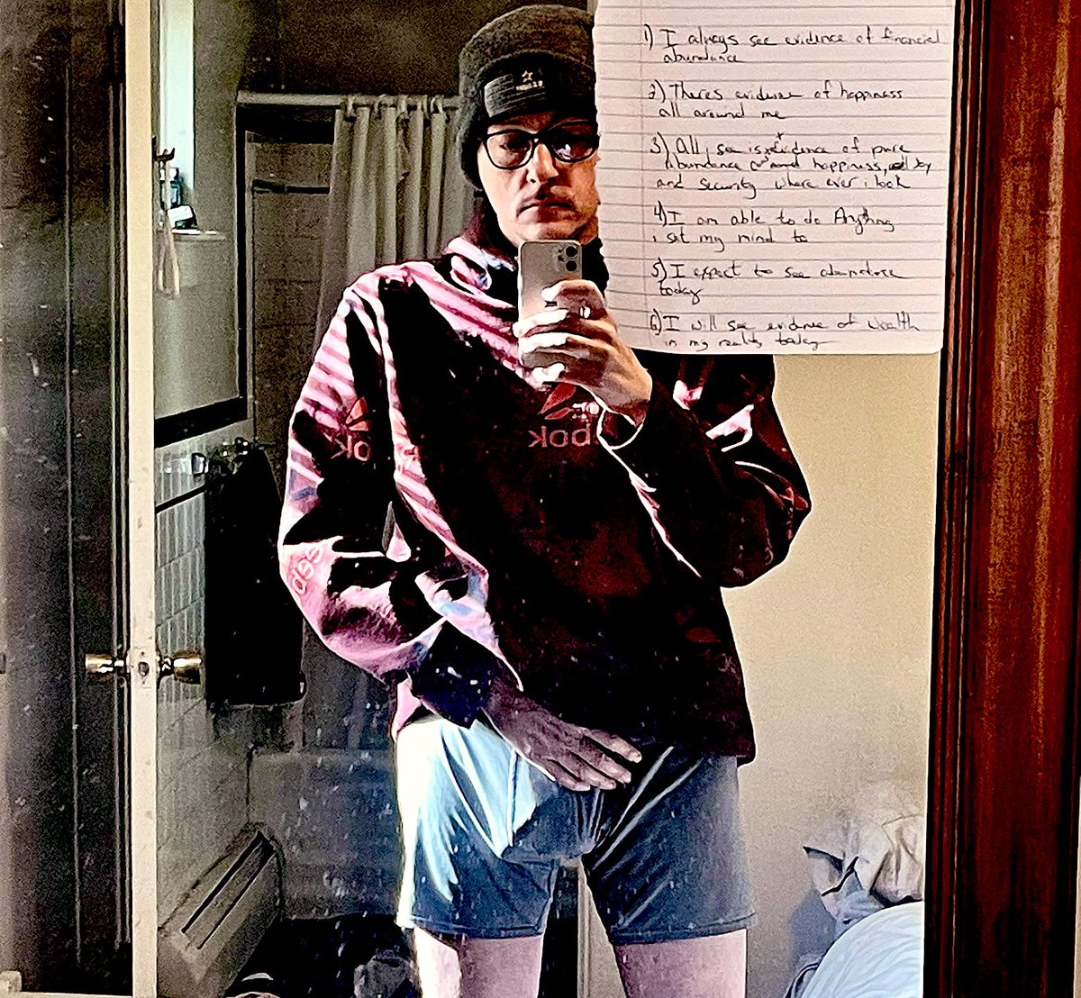 DuxAmericanus's tweet photo. Good morning everybody! It’s a cold day here in Providence Rhode Island! I think it’s time to move down south! #bigdicksofx #bigwhitecocks #bwc https://t.co/AEvNp3AGmz