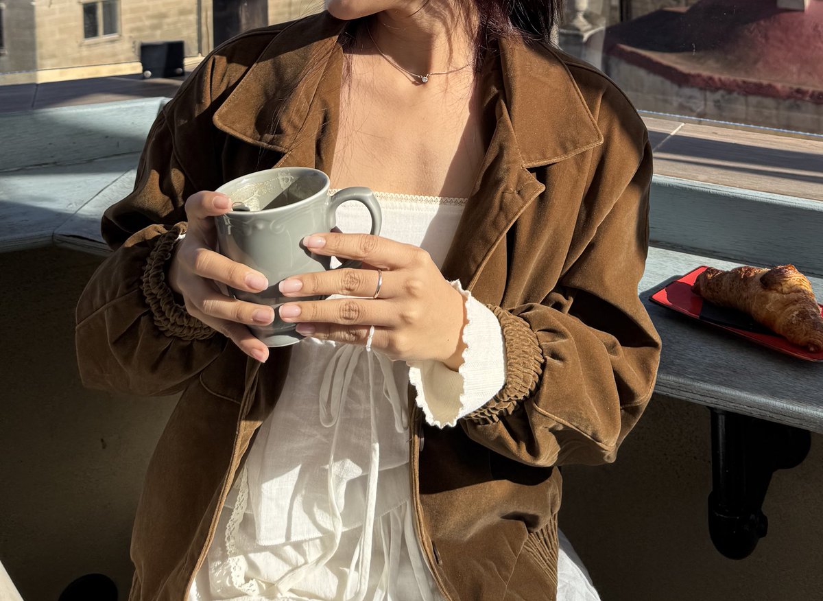 missp_mystaery's tweet image. หายไปนาน เดี๋ยวมาแปะเสื้อผ้าแบรนด์ไทยที่พกมาที่นี่นะคับ ใส่บ่อยใส่วนๆ (เพราะมาอยู่นาน55555) เพื่อนชมเยอะมาก แบรนด์ไทยคือทิสุดจริง ;-;