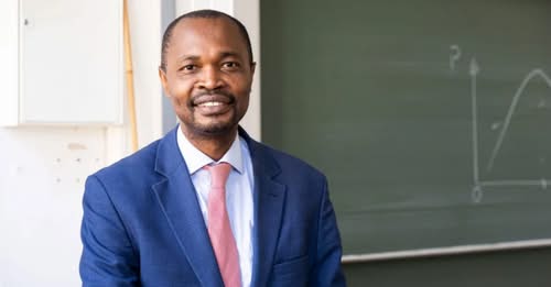 Christian Kouam : un acteur stratégique de la vision de Puissance 237

puissance-237.com/christian-koua…

#Puissance237 #Cameroun2050 #ChristianKouam
#LeadershipAfricain