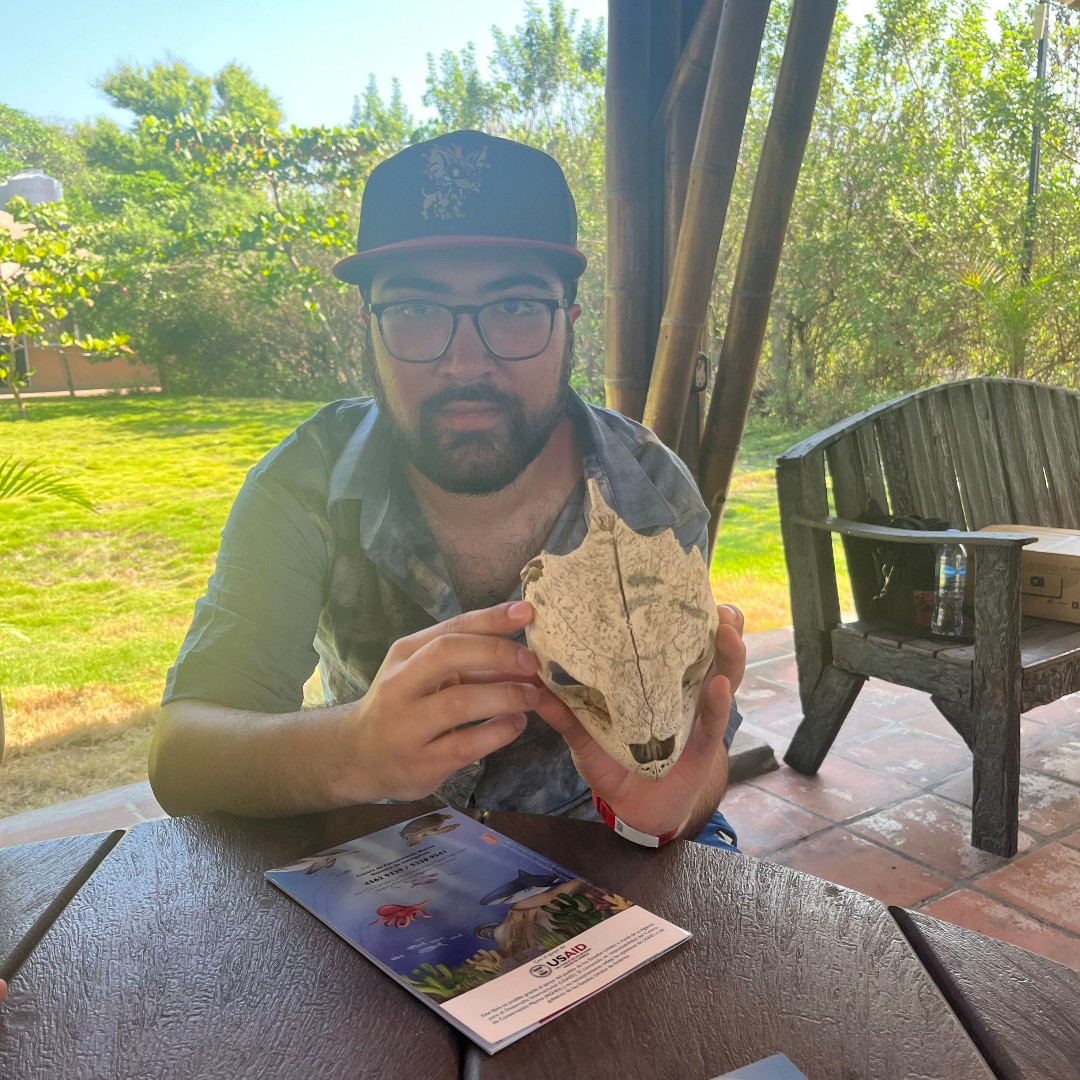 Make a REAL difference - join Mennonite Voluntary Service (MVS)! Live in intentional community with peers, serve at local nonprofits tackling justice, housing, immigration, education + moreOne-year term starting Aug—ages 20+ welcome!  
mennonitemission.net/MVS #HereWithPurpose