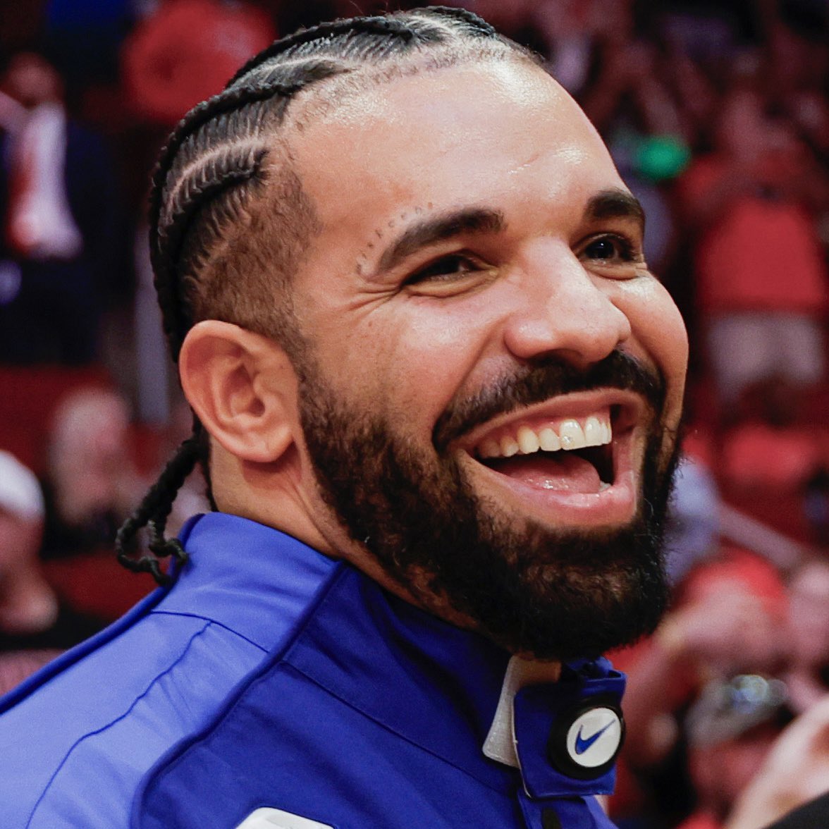 Rap's tweet image. Drake's "Jungle" just surpassed 500 MILLION streams on Spotify 🤯🔥

It is now his 67th track to reach this milestone🦉