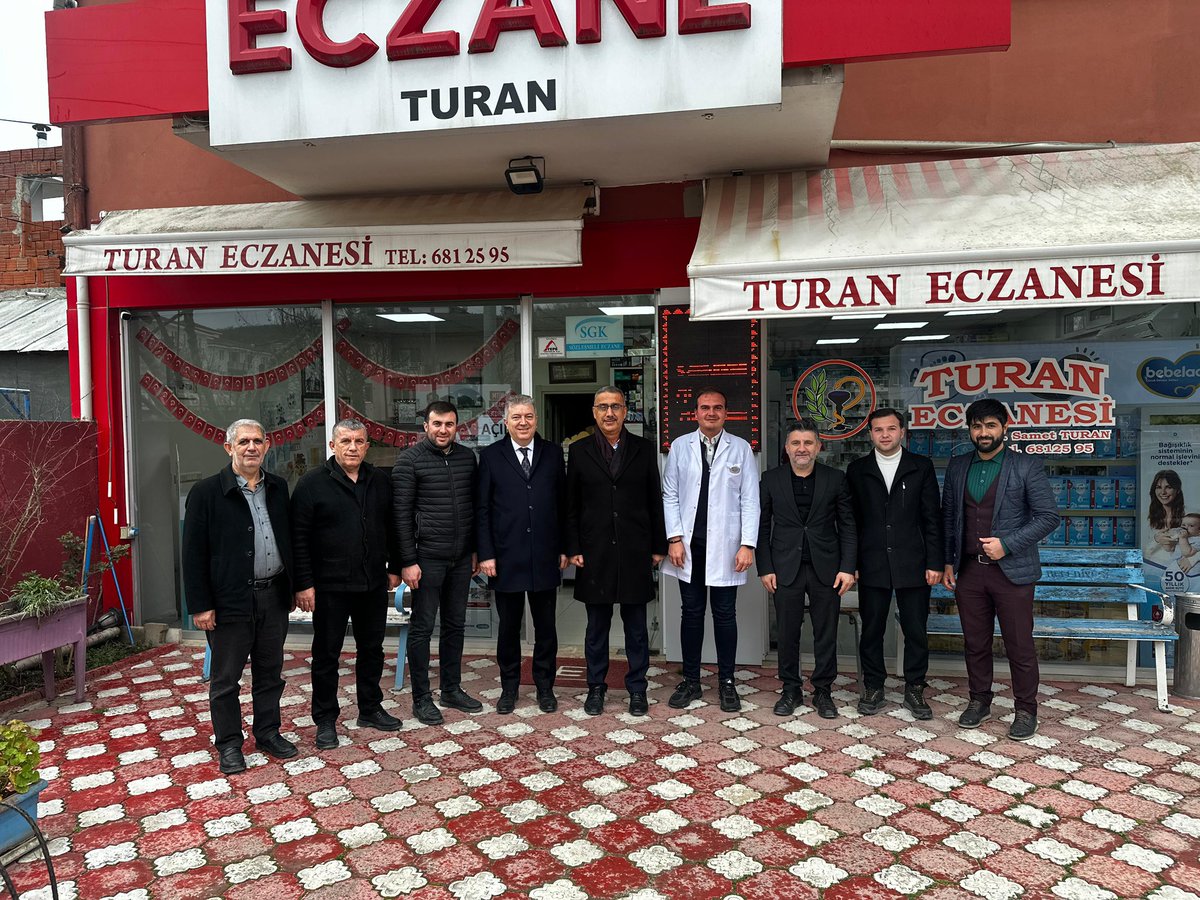 📍Söğütlü

Milletvekilimiz Lütfi Bayraktar, Söğütlü Belediye Başkanımız Selçuk Kurt, İlçe Başkanımız Suat Dirhemci ve kıymetli dava arkadaşlarımızla birlikte Turan Eczanesini ziyaret ettik. 

Misafirperverliği için Eczacı Samet Turan’a teşekkür ediyor, çalışmalarında kolaylıklar