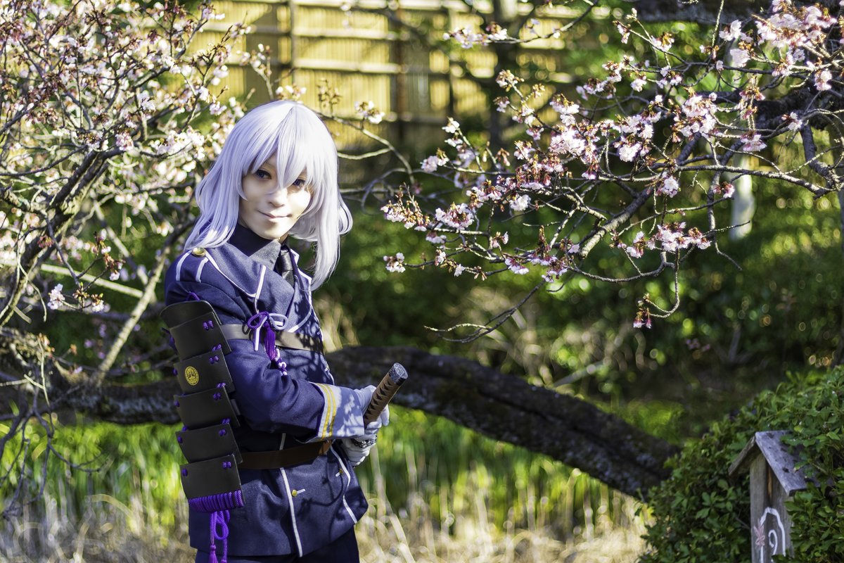 ** Cosplay / コスプレ **
骨喰藤四郎 / 刀剣乱舞ONLINE
Honebami Toushiro / Touken Ranbu ONLINE
Cosplay: 瀬凪 悠  [Haruka Senagi] (<a href="/senagi/">瀬凪 悠［Haruka Senagi］｜14-15: a!｜21: 小田原</a> )
Photograph: 八神ん
2026-01-11 第39回 こす☆おふ（静岡）