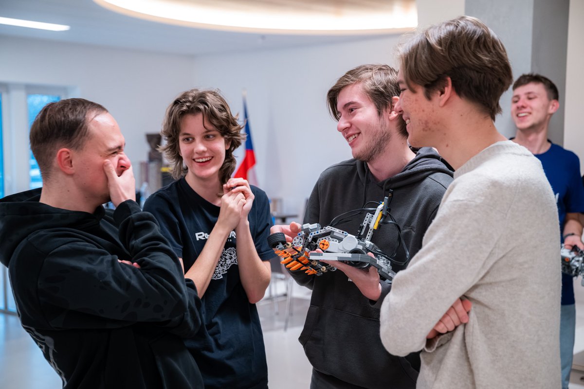 Fakulta strojního inženýrství VUT v Brně tweet media