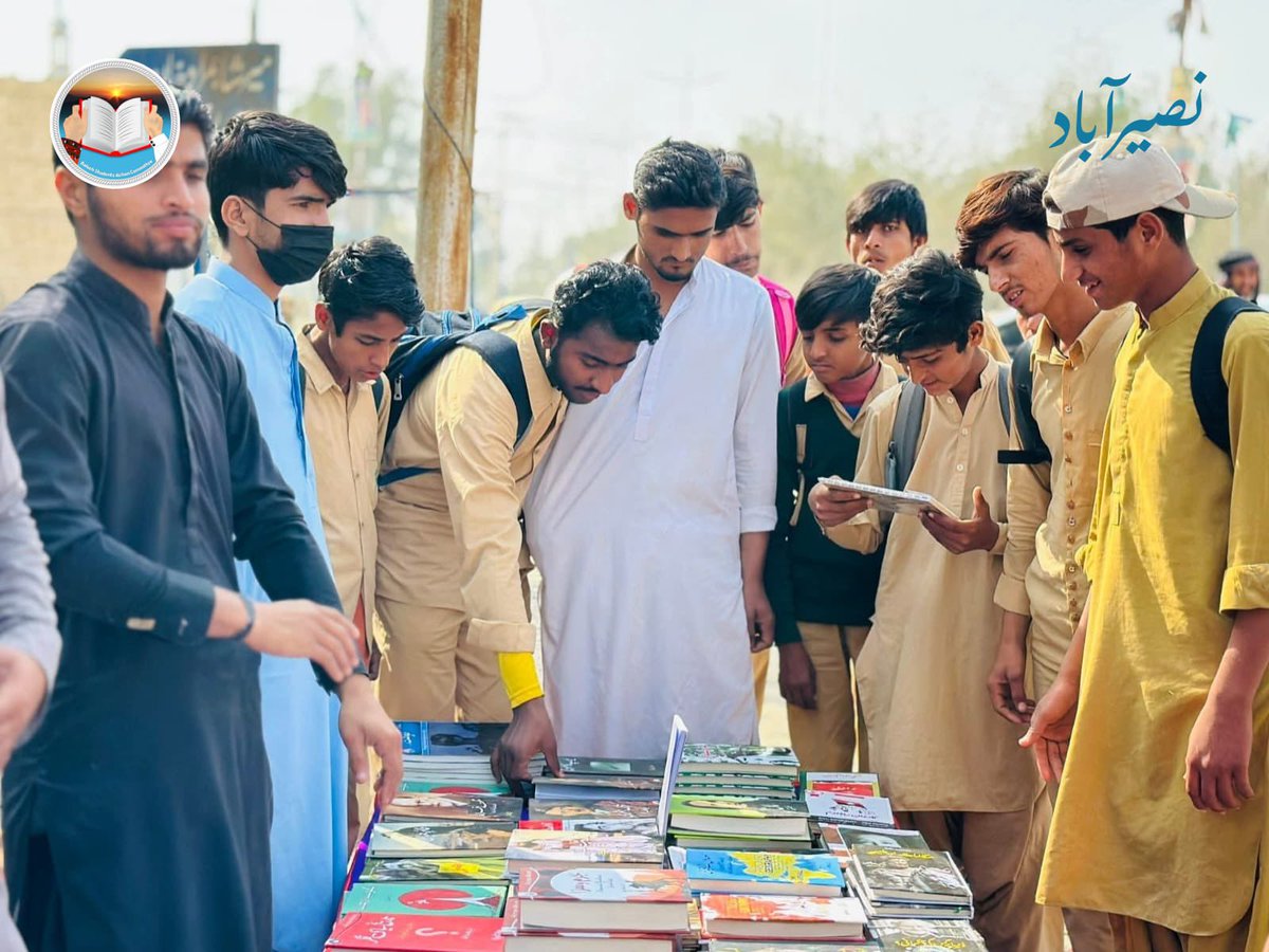 BSAC_org's tweet photo. بلوچستان کتاب کاروان

بلوچ اسٹوڈنٹس ایکشن کمیٹی نا پارہ غان “بلوچستان کتاب کاروان” نا پن ئٹ کتاب مچی ئس نصیرآباد نا ہند ڈیرہ مرادجمالی، اللہ والا چوک آ اڈ تننگا۔ دا کتاب مچی ئٹ جتا تپہ تیان سیالی تخوک آ بندغ آک بسونو و تینکن گچینی ءُ  کتاب دوئی کرینو۔ دا کتاب مُچیک بلوچستان نا ایلو ہند آتا ڈول آ نصیرآباد آ برجاہ ءُ۔ کرافتا مسخت بلوچ مخلوک تیٹ خواننگ و چائنداری نا اسہ دود ئس ودی مرے۔ گل سال ئنا بناء ئٹ کتاب مچی اڈ تریسہ ءِ ہرافتیٹی نن بلوچ مخلوک و خوانندہ تیٹی کتاب خواننگ نا دود ءِ ودی کننگ آ سرسہب مریسہ گام خلیسہ اُن۔ دا کتاب جتا ہند آتیٹی جتا وخت آ اڈ تننگور۔

بلوچ اسٹوڈنٹس ایکشن کمیٹی